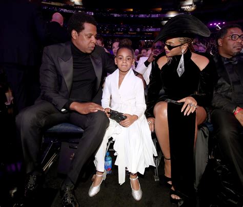 jay z and beyoncé let six year old blue ivy place the winning bid on a 10 000 artwork at an la