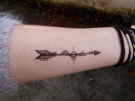 What does the tattoo of a teardrop mean? arrow tattoo meaning | Tumblr