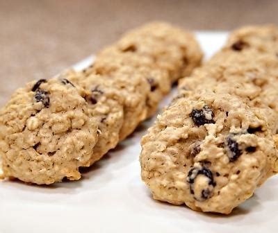 I've been going through our family's stash of recipes and came across my grandmother's oatmeal cookie recipe. Diabetic Oatmeal Cookies With Stevia | DiabetesTalk.Net