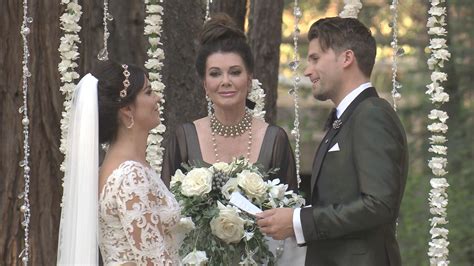 Watch Tom Schwartzs Emotional Wedding Vows Vanderpump Rules Season 5 Episode 21 Video