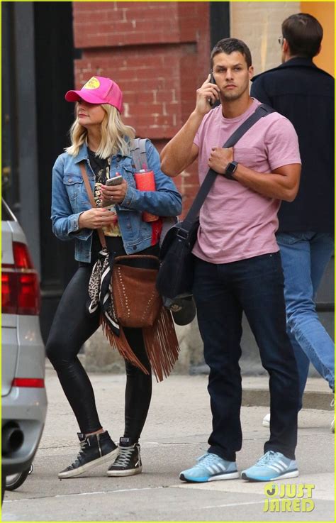 Miranda Lambert And Husband Brendan Mcloughlin Pictured In Rare Nyc Spotting Photo 4292346