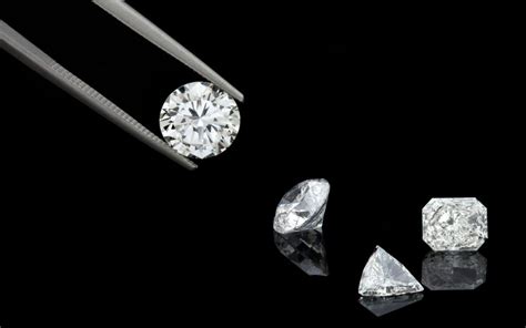 How To Tell Cubic Zirconia From Diamond Goldsmith Jewelers