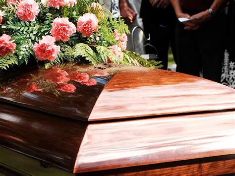 ¿qué Incluye Un Servicio Funerario Funeraria Florido