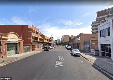 Horror In Fairfield In Sydneys Wild West As 34 Year Old Man Is Shot