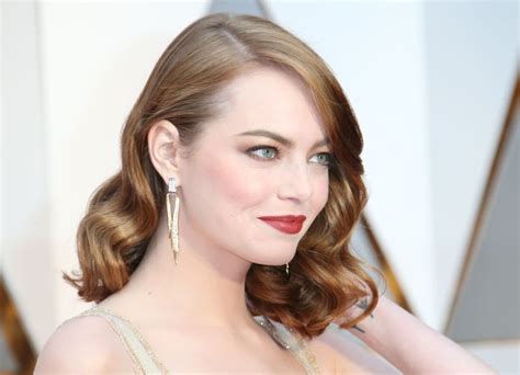 Emma Stone Has The Prettiest Buttery Platinum Blond Hair Now Glamour