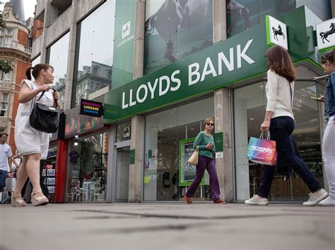 Over this period, the share price is up 63.18%. Lloyds share price: with H1 earnings days away, is the ...