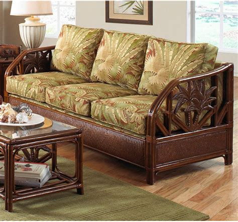 Besuchen sie diese site für details: Cancun Palm Tropical Indoor Natural Rattan and Wicker Sofa ...
