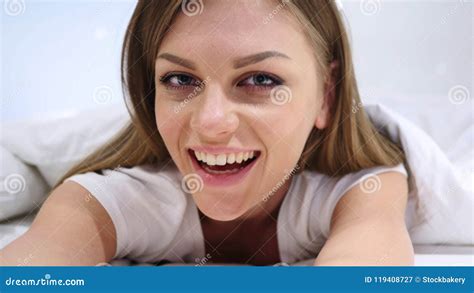 Woman Lying In Bed Smiling And Looking In Camera Stock Image Image Of Routine Lying 119408727