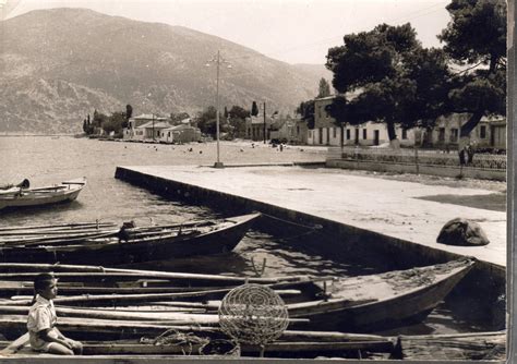 Σε εξέλιξη βρίσκεται η φωτιά που ξέσπασε σήμερα (30/7) στην περιοχή του θυρρείου του. ΒΟΝΙΤΣΑ ΝΕΑ: ΠΑΛΙΕΣ ΑΣΠΡΟΜΑΥΡΕΣ ΦΩΤΟ ΑΠΟ ΒΟΝΙΤΣΑ ...