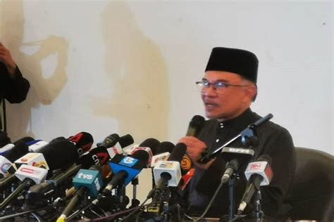 Anwar Akan Lantik TPM Dari BN Dan GPS