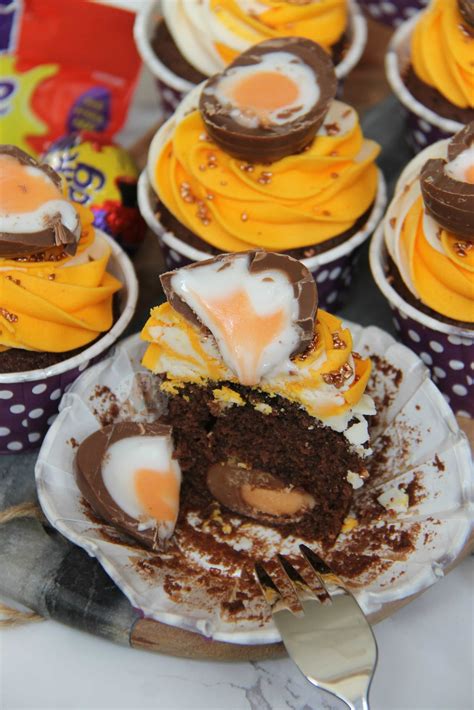 Creme Egg Cupcakes Janes Patisserie