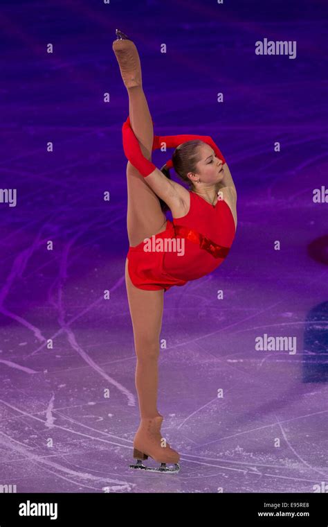 Yulia Lipnitskaia Rus Performing In The Figure Skating Gala Stock