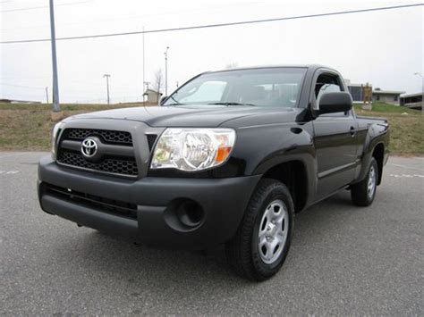 Sell Used 2011 Toyota Tacoma Base Standard Cab Pickup 2 Door 27l In
