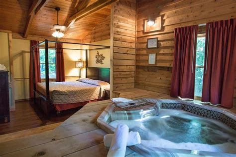 Private Hot Tub Cabin Forrest Hills Resort