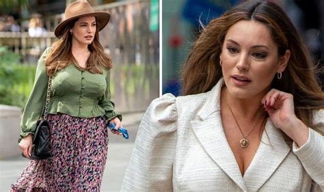 Kelly Brook Suffers Weight Disaster In Lockdown Closer To The Fridge