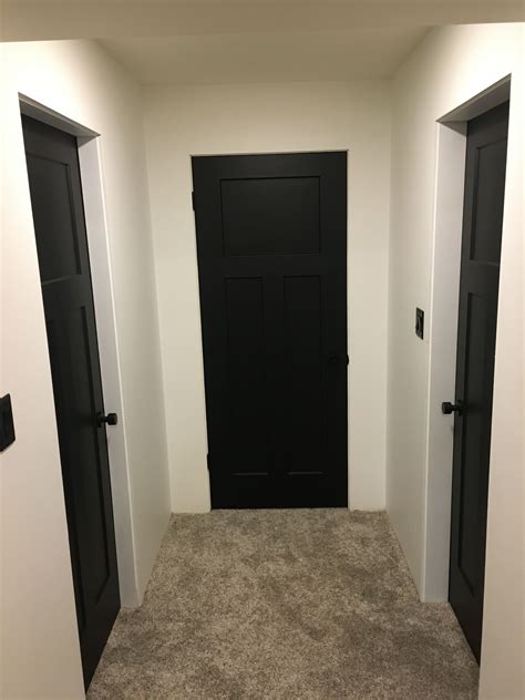 30 White Walls Black Doors