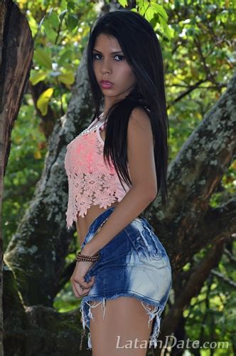 Profile Of Stephany 24 Years Old From Cali Colombia Beautiful Latin Women