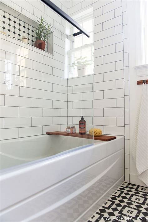 Gray subway tiles were used for this modern bathroom and i know you will agree with me how appealing it is! 30+ Stunning White Subway Tile Bathroom Design / FresHOUZ ...