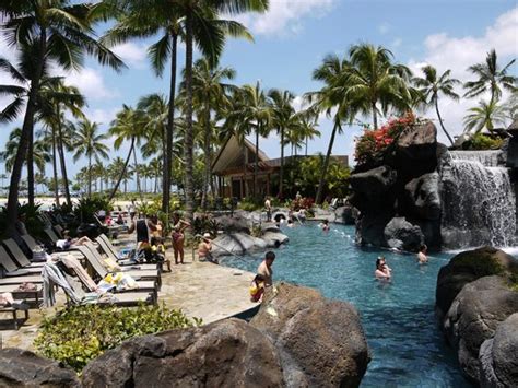 Paradise Pool Picture Of Hilton Hawaiian Village Waikiki Beach Resort