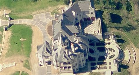 A Closer Look At The Insanely Gargantuan Mansion In Bell Acres Pa
