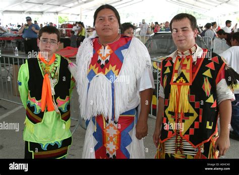 florida everglades miccosukee seminole native american indian indigenous peoples freedom