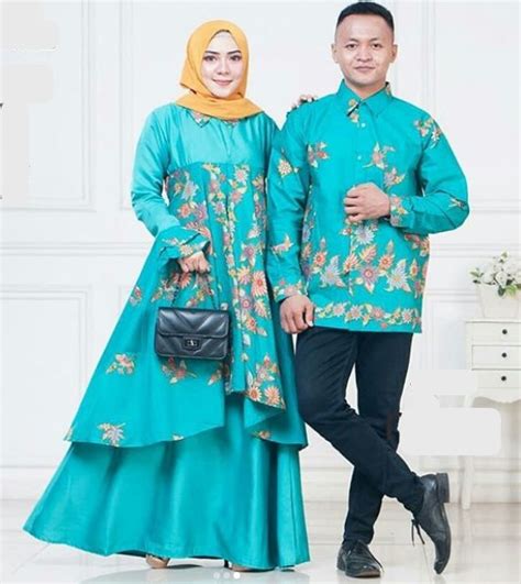 Baju gamis model ini sangat cocok digunakan untuk bepergian keluar bersama dengan keluarga ataupun sahabat. Kombinasi Warna Baju Biru Tosca - Inspirasi Desain Menarik