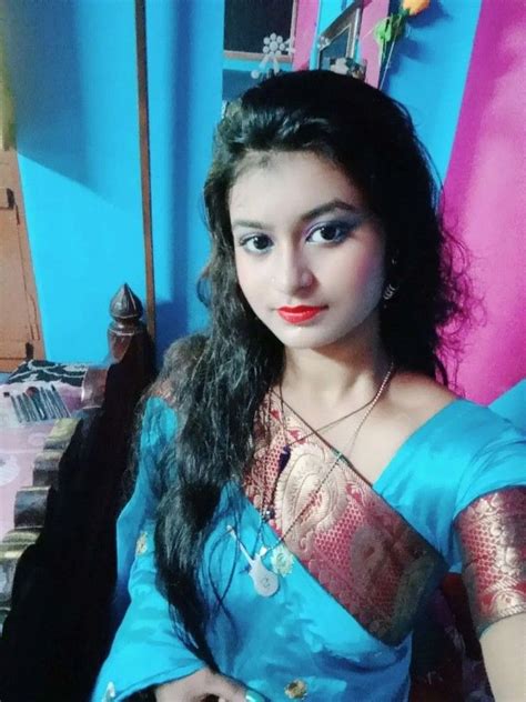 Beautiful Women Pictures Desi Girl Selfie Arabian Beauty Women Exotic Flowers Indian