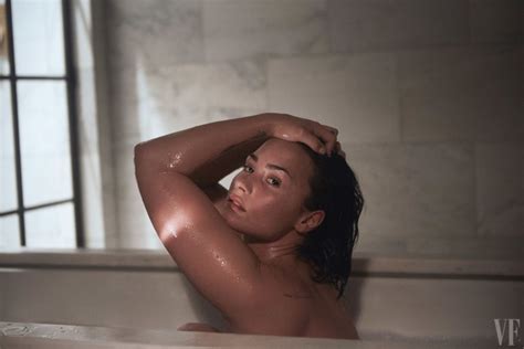 Demi Lovato Nude Photos The Fappening
