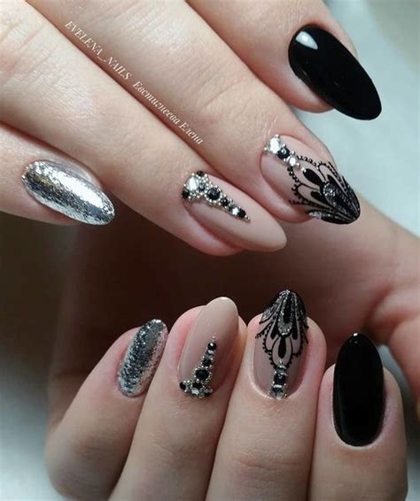 Aquí les dejamos unas cuantas ideas para todas las amigas que nos visitan. Красивые ногти. Маникюр. DivaNail | Diseños de uñas atrapasueños, Manicura de uñas, Uñas negras ...