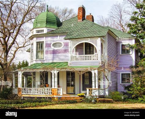 Victorian Architecture Lilac Colored House Stock Photo Alamy