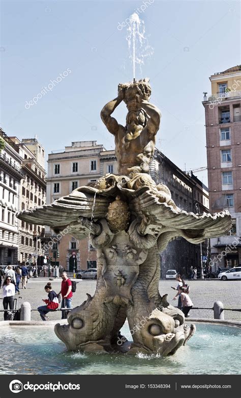 Aún no tenemos fotos de este artista, pero puedes colaborar enviando fotos de lenise e lorival. Fonte de Tritão na Piazza Barberini em Roma, Itália ...