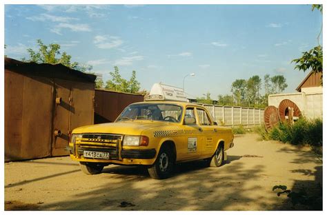Hd Wallpaper Old Picture Yellow Cab Taxi Volga Gaz 31029 Russia