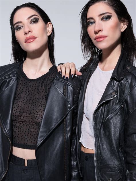 The Veronicas Kicked Off Qantas Sydney To Brisbane Flight The Courier Mail