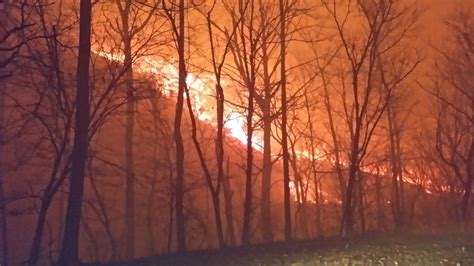 Fierce Tennessee Wildfire Caught On Camera Youtube