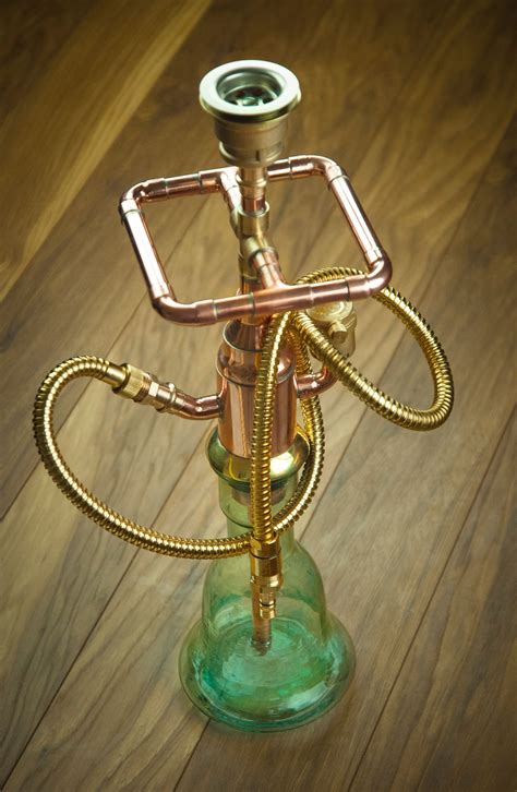 How To Use A Hookah Bong