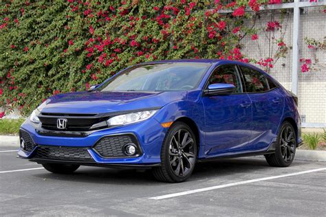 2017 Honda Civic Hatchback Sport In Depth Review Digital Trends