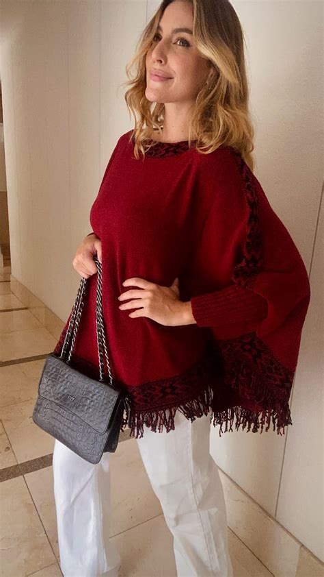 Poncho Laura Vermelho Lubord Tricot