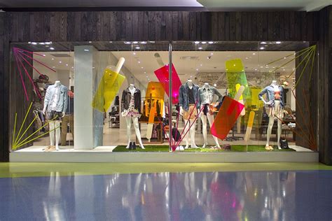 Popsicle Party Display For Fashion Retailer Plenty Designed By