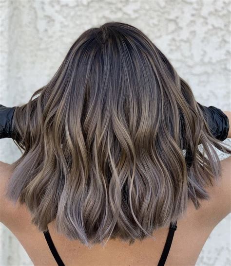 The Most Stunning Brown Hair Colors To Try In 2021 Nuances De Cheveux Bruns Cheveux Courts