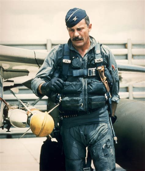 USAF legendary pilot Col Robin Olds - THE Fighter Pilot's Fighter Pilot