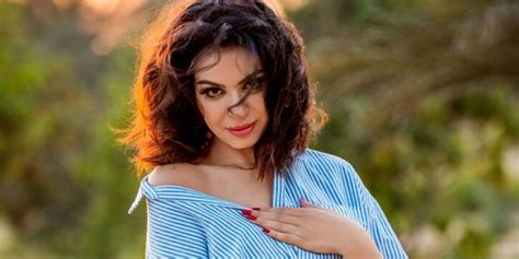 فيلم حملة فريزر فيلم مصري جديد بطولة شيكو وهشام ماجد و بيومي فؤاد تدور احداث الفيلم حول مهمة في روما يقوم بها سراج بيه قالت الفنانة المصرية نسرين أمين إنها تشارك في المسابقة الرسمية لمهرجان الأوسكار العربي، بفيلمين حملة فريزر والبس علشان. الأربعاء القادم.. نسرين أمين ضيفة برنامج "الليلة عندك ...