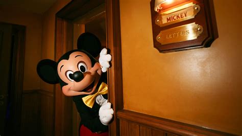 Meet Mickey Mouse In Fantasyland Disneyland Paris
