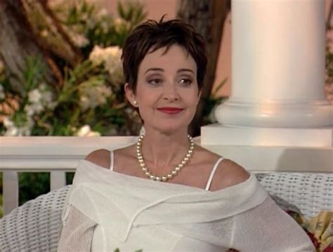 Annie Potts