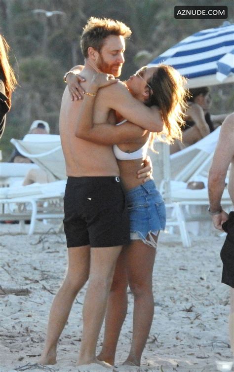 Jessica Ledon Sexy On Christmas Day On The Beach With David Guetta In