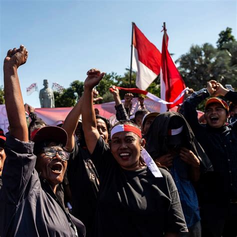 indonesia starts restoring internet access in papua as it detains top human rights lawyer