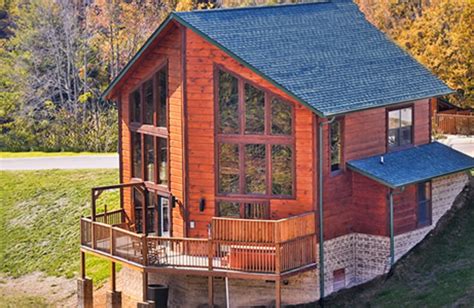 We have pigeon forge cabin rentals with mountain views, game tables, hot tub's, internet access, full kitchen's, pool access, jacuzzi tubs, fireplaces, seclusion and pet friendly cabins. 20 New Dollywood Resort Cabins