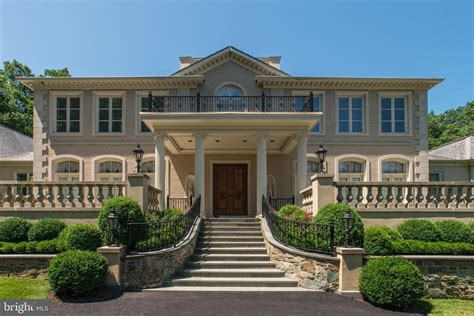 Elegant Gated Property Full Of Upgrades Virginia Luxury Homes