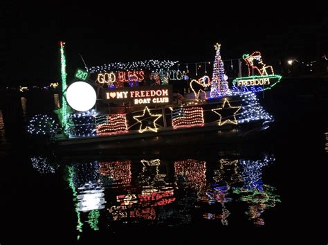 How To Decorate Your Boat For The Holiday Season Lisa The Boatanista