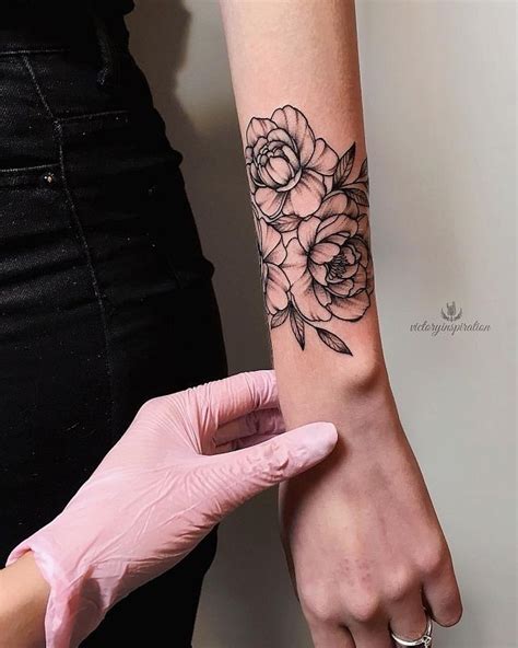 Pin By Dashabelenkaj On In Forearm Flower Tattoo