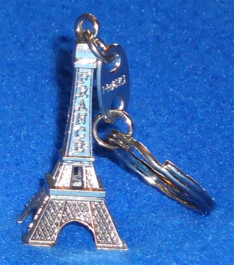 Incredible Eiffel Tower Keychain Paris France Landmark 1889 Worlds Fair